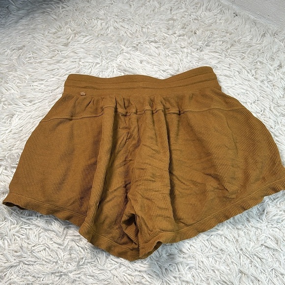 Lululemon Mellow In High-Rise Short 5" *Waffle Spiced Bronze - Picture 6 of 8